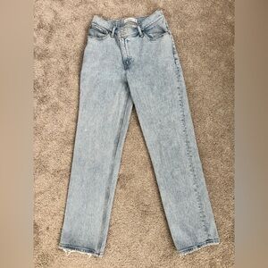 A&F The 90s Straight Ultra High Rise Light Wash Distressed Jeans